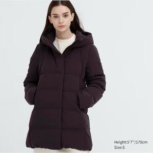 Uniqlo Women's Black Seamless Down Short Coat, Small, EUC